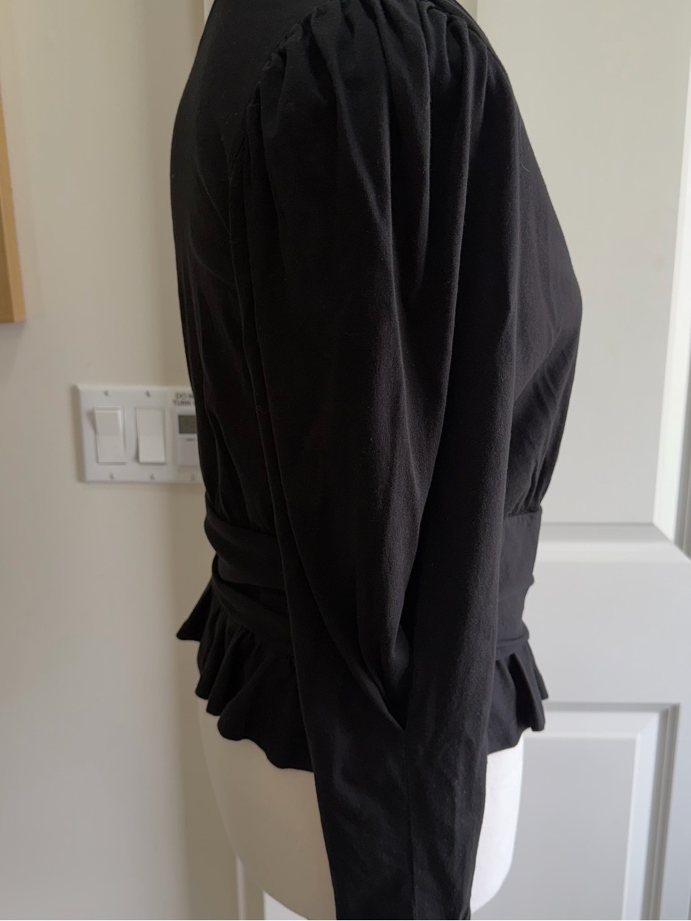 Banana Republic Black Wrap Top Petite M Long Sleeve Ruffle Hem Peplum Blouse PM - Picture 2 of 9